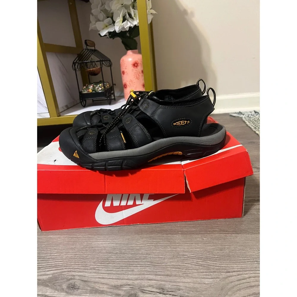 KEEN Men's Newport H2 Sandal Black Orange Size 11.5